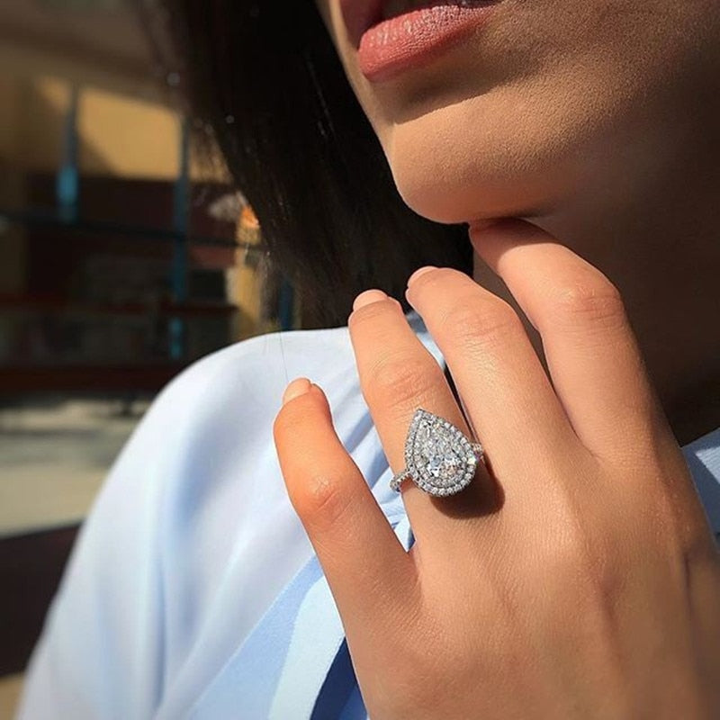 2020 new luxury pear solid 925 sterling silver engagement ring for women