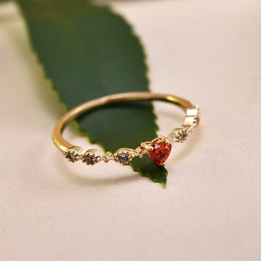 New Simple Women's Fashion Gold Heart Red Zircon Ring