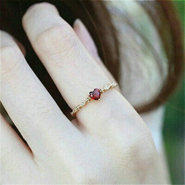 New Simple Women's Fashion Gold Heart Red Zircon Ring
