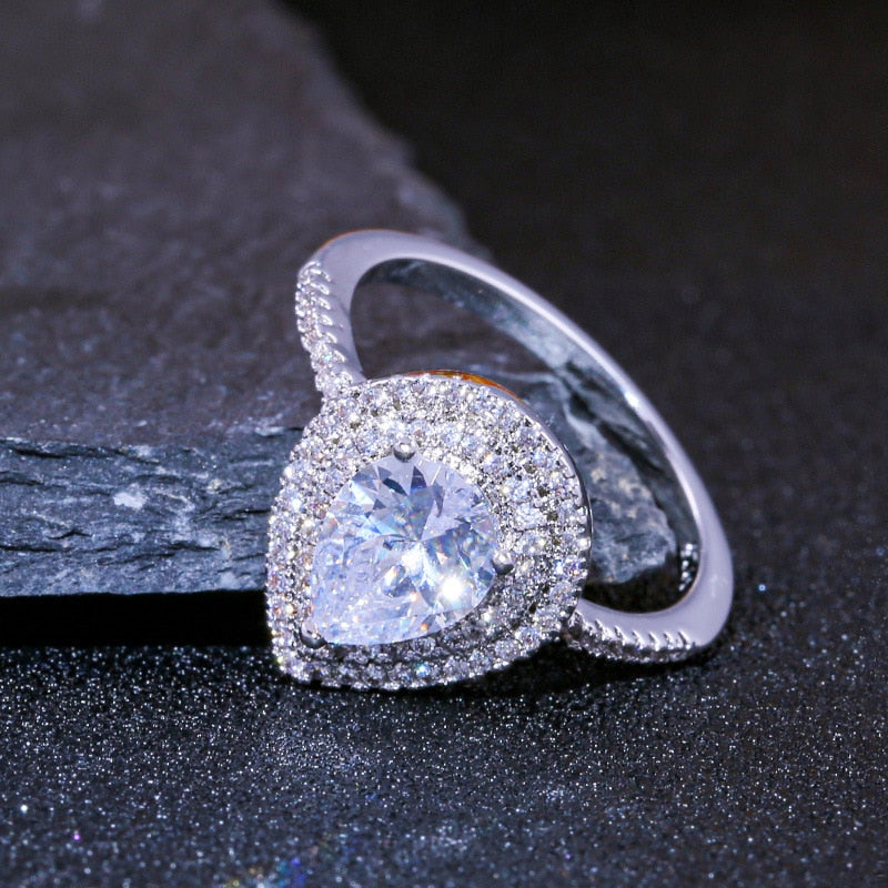 2020 new luxury pear solid 925 sterling silver engagement ring for women